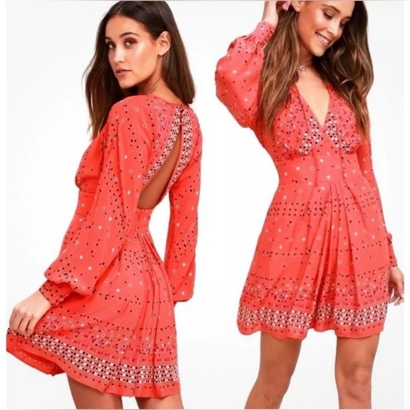 Free People Dresses & Skirts - Free People Coryn Coral Print Pleated Cut Out Dress Long Sleeve Size 10
